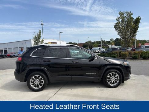 Used 2021 Jeep Cherokee Latitude Lux FWD image 2