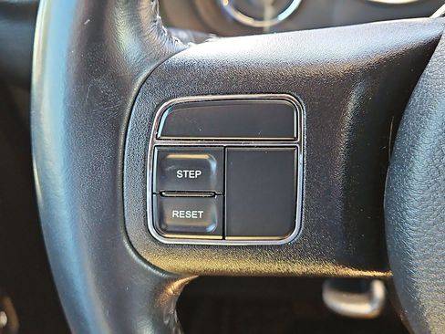 Used 2018 Jeep Wrangler Unlimited Sport S AWD/4WD image 16