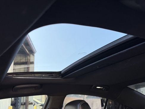 Used 2011 Dodge Charger R/T image 20