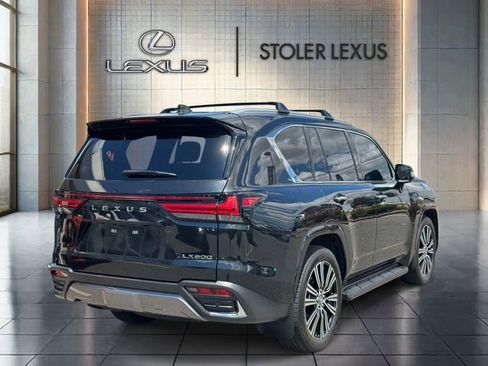 Used 2025 Lexus LX 600 4WD w/ Accessory Package (2T) image 7