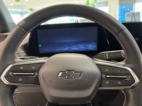 Certified 2025 Chevrolet Traverse Z71 w/ Driver Confidence Package image 16