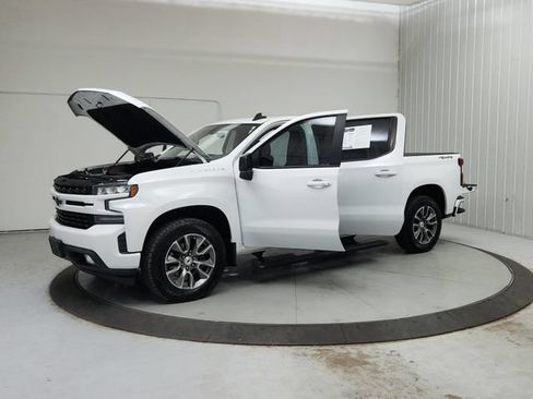 Used 2021 Chevrolet Silverado 1500 RST w/ Bed Protection Package AWD/4WD image 12