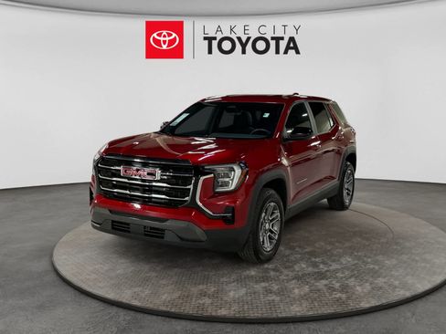 Used 2025 GMC Terrain Elevation w/ Technology Package II AWD/4WD image 1