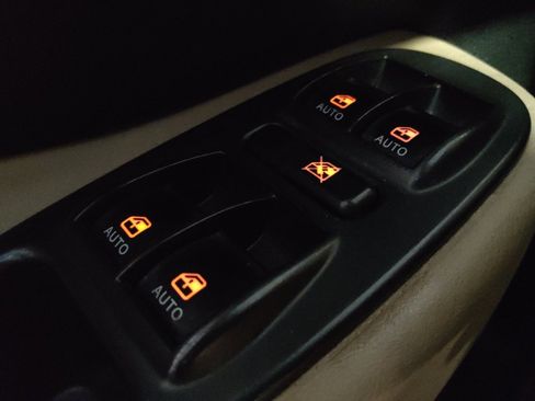 Used 2015 FIAT 500L Lounge FWD image 27