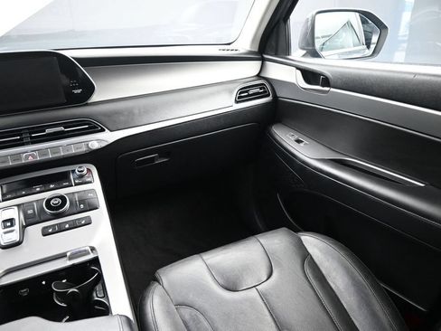 Used 2022 Hyundai Palisade SEL w/ Premium Package FWD image 23