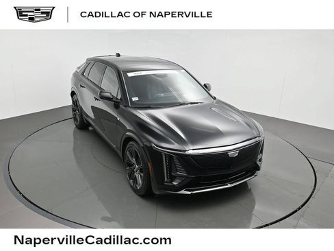 Used 2026 Cadillac Lyriq Signature Sport AWD/4WD image 1