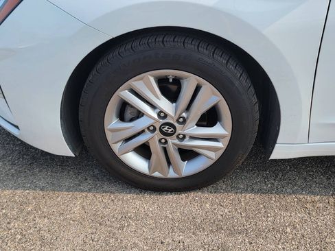 Used 2020 Hyundai Elantra Value Edition FWD image 17