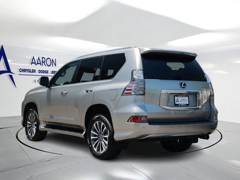 Used 2023 Lexus GX 460 Luxury w/ Off Road Package AWD/4WD image 2
