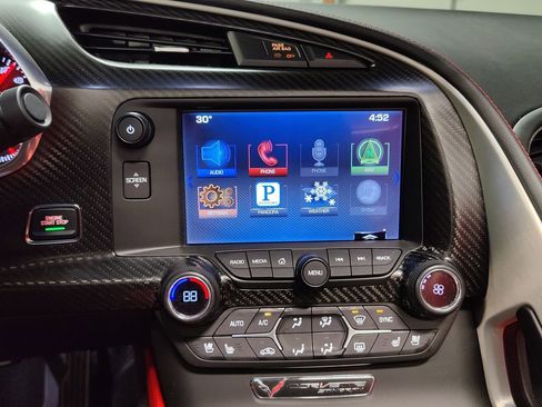 Used 2014 Chevrolet Corvette Stingray Convertible w/ 2LT Preferred Equipment Group image 37