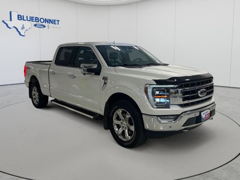Used 2023 Ford F150 Lariat w/ Equipment Group 502A High AWD/4WD image 3
