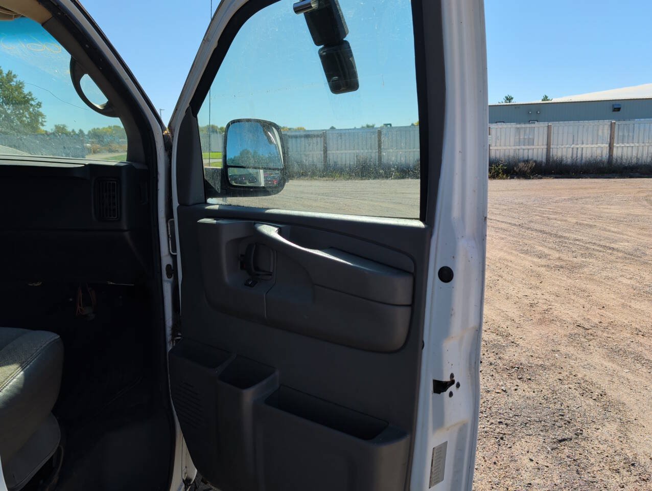 Used 2008 Chevrolet Express 3500 Extended Passenger w/ LT Preferred Equipment Group RWD image 30