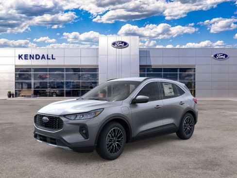 Used 2025 Ford Escape SE FWD image 1