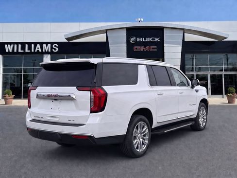 Used 2023 GMC Yukon XL SLT w/ SLT Luxury Package AWD/4WD image 7