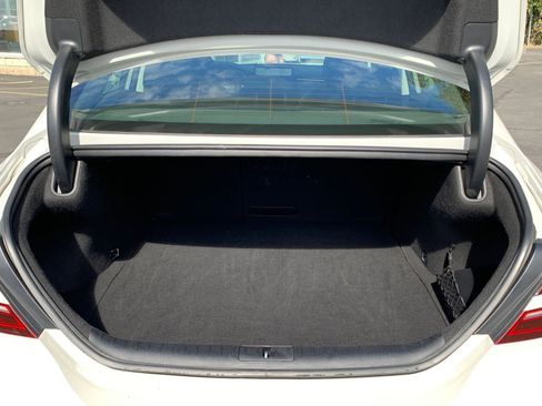 Used 2025 Genesis G70 2.5T image 31