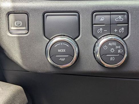 Used 2023 GMC Sierra 1500 SLT w/ SLT Convenience Package RWD image 14