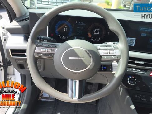 Used 2025 Hyundai Sonata SEL FWD image 16