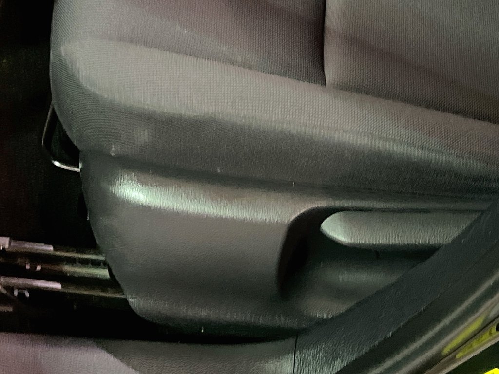 Used 2023 Toyota Corolla LE w/ Carpet Mat Package (TMS) FWD image 20