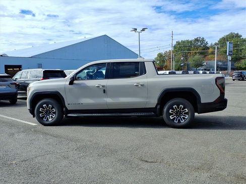 New 2026 GMC Sierra EV Elevation image 4