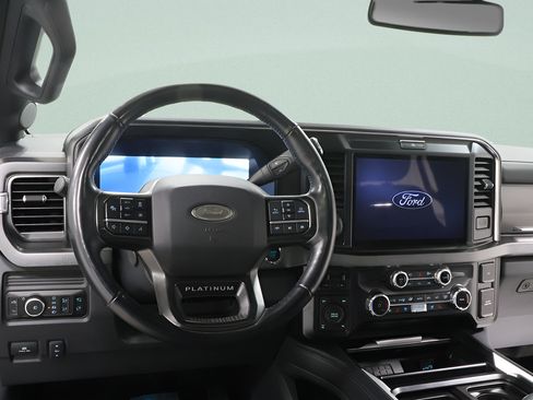 Used 2025 Ford F250 Platinum AWD/4WD image 9
