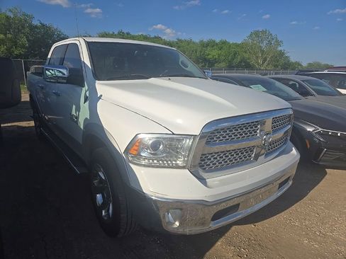 Used 2016 RAM 1500 Laramie image 4