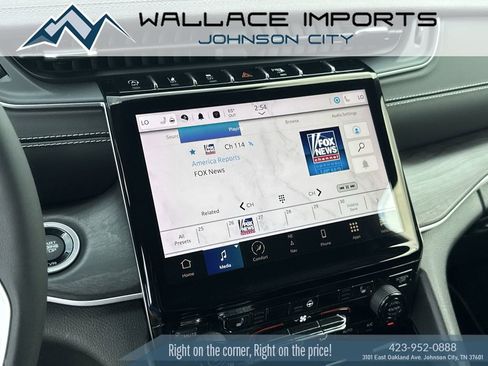 Used 2023 Jeep Grand Cherokee L Limited image 24