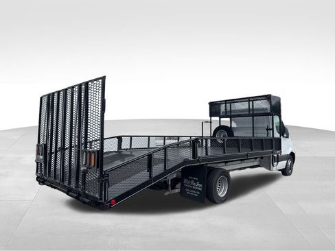 Used 2023 Mercedes-Benz Sprinter 4500 image 9