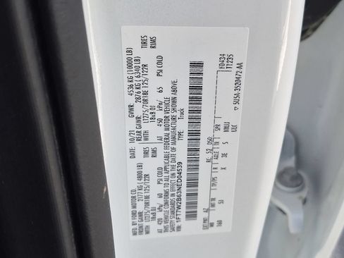 Used 2022 Ford F250 Lariat w/ Lariat Ultimate Package AWD/4WD image 32
