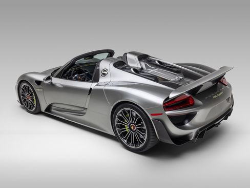 Used 2015 Porsche 918 Spyder AWD/4WD image 7