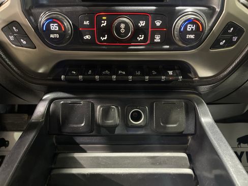 Used 2015 GMC Sierra 2500 Denali w/ Duramax Plus Package AWD/4WD image 8