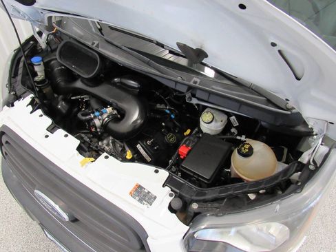 Used 2018 Ford Transit 250 138 image 39