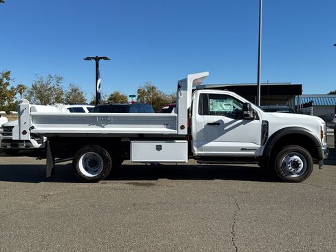New 2025 Ford F550 4x4 Regular Cab Super Duty image 3