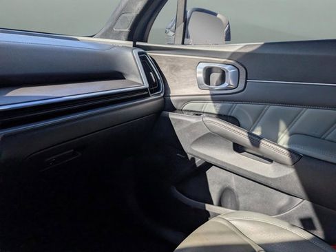 Used 2024 Kia Sorento SX Prestige w/ Sage Leather Package image 30