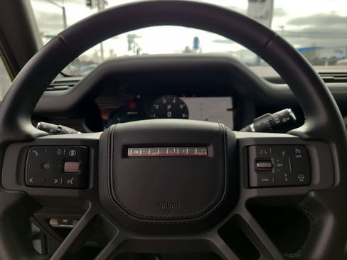 Used 2024 Land Rover Defender 110 X-Dynamic SE image 23