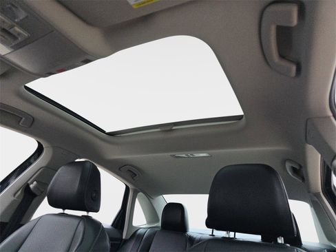 Used 2019 Volkswagen Jetta SEL image 34