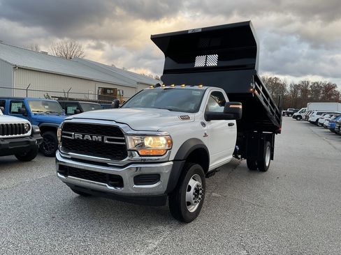 New 2024 RAM 5500 Tradesman image 3