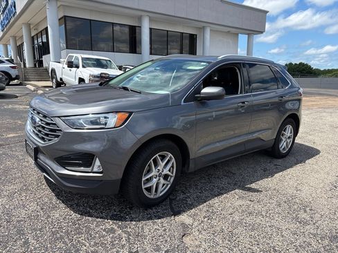 Used 2021 Ford Edge SEL w/ Convenience Package AWD/4WD image 3