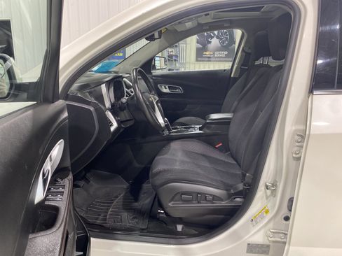 Used 2015 Chevrolet Equinox LT w/ Power Convenience Package AWD/4WD image 2