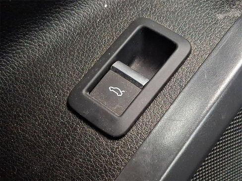 Used 2021 Audi Q5 2.0T Premium image 23