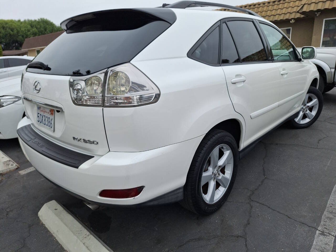 Used 2006 Lexus RX 330 AWD w/ Premium Plus Pkg image 2