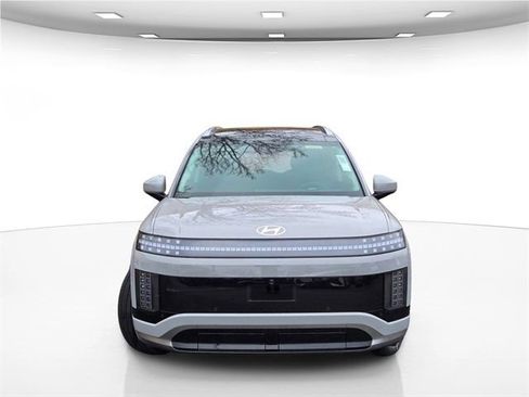 New 2026 Hyundai Ioniq 9 Calligraphy AWD/4WD image 2