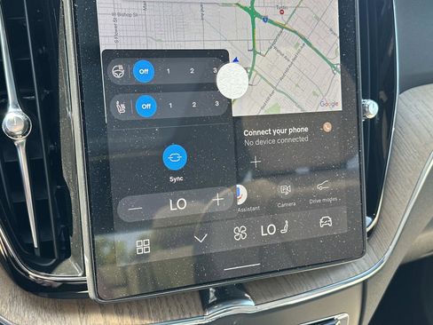 New 2026 Volvo XC60 B5 Plus w/ Protection Package Premier image 25