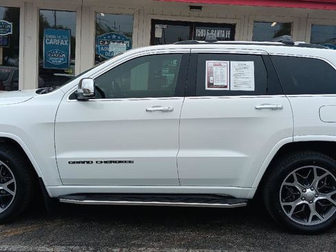 Used 2020 Jeep Grand Cherokee Overland image 14