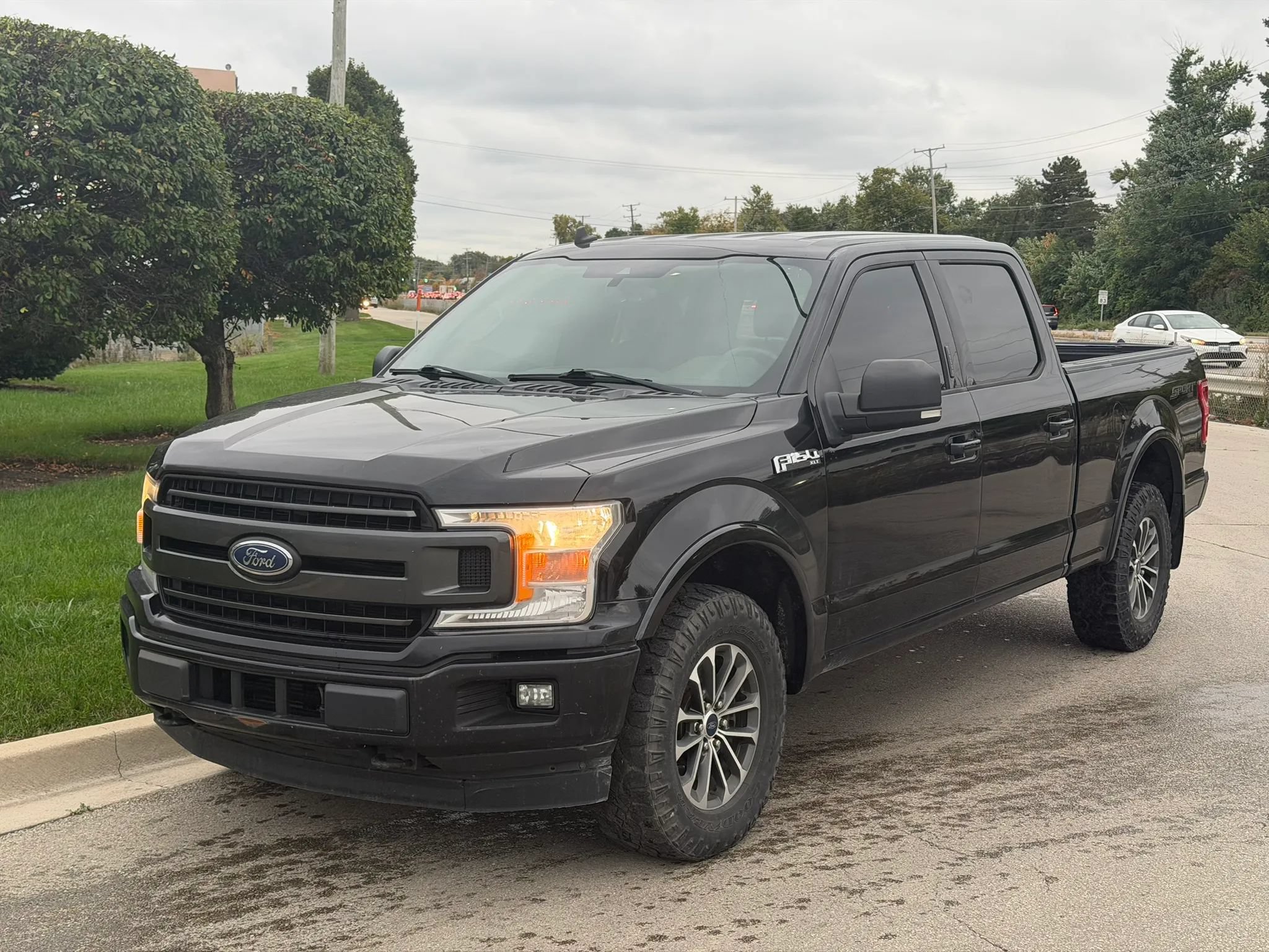 Used 2019 Ford F150 XLT w/ Equipment Group 302A Luxury AWD/4WD image 1