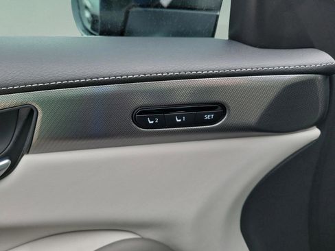 New 2026 INFINITI QX60 Luxe w/ Family Package image 19