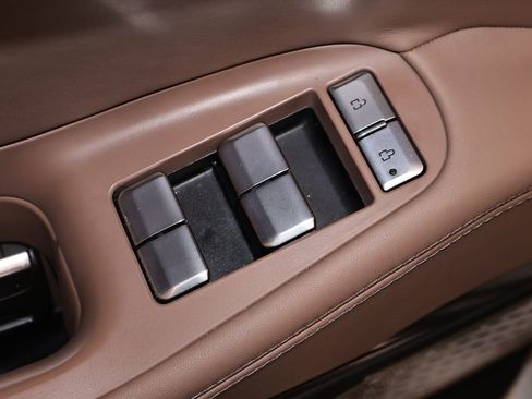 Used 2025 Lincoln Navigator Black Label image 11