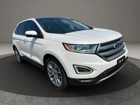 Used 2017 Ford Edge Titanium w/ Equipment Group 302A AWD/4WD image 3