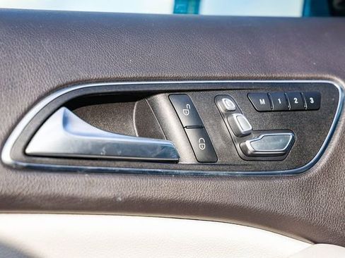 Used 2020 Mercedes-Benz GLA 250 4MATIC image 22