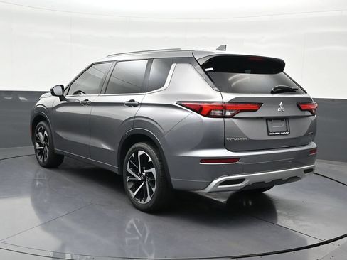 Used 2022 Mitsubishi Outlander SEL AWD/4WD image 3