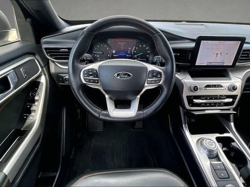 Used 2022 Ford Explorer Timberline AWD/4WD image 3