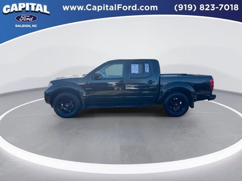 Used 2019 Nissan Frontier SV w/ Value Truck Package image 5